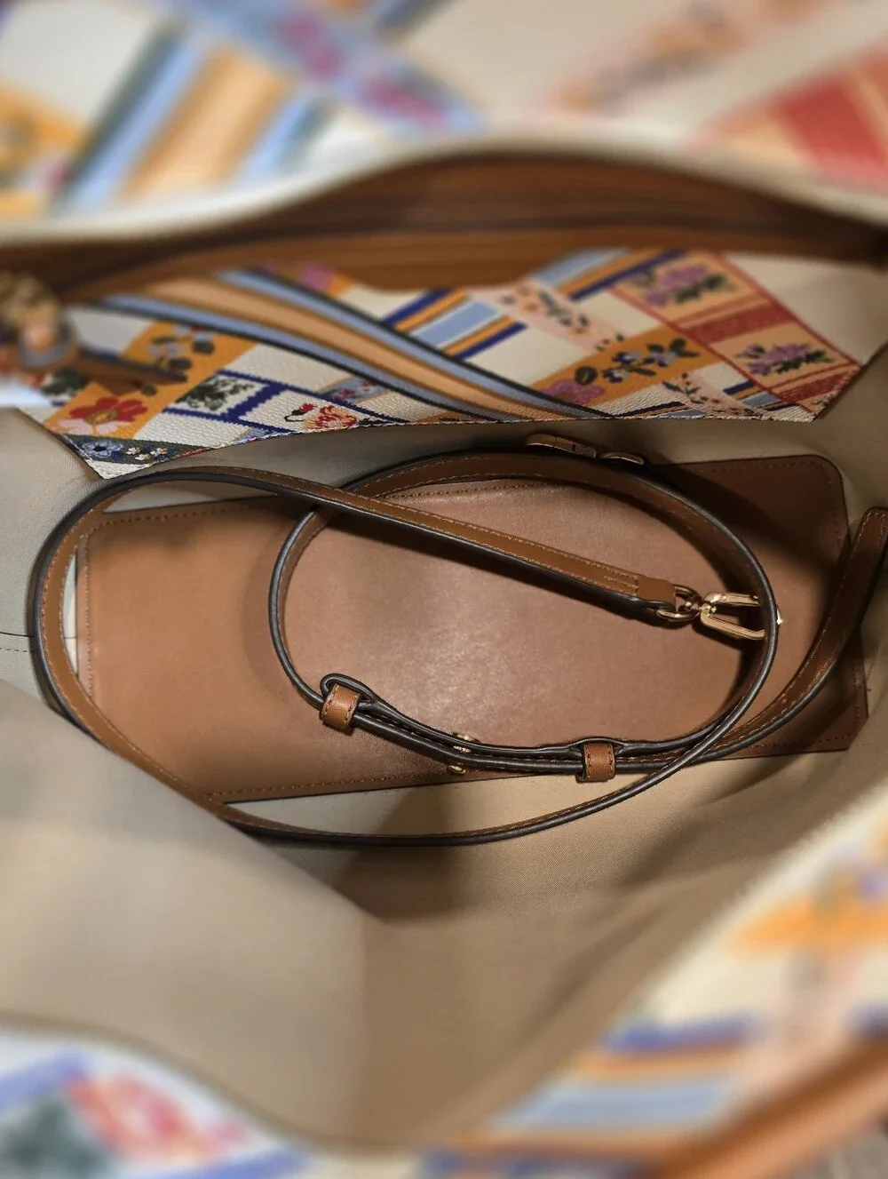 Tory Burch Kerrington Zip Tote NWOT